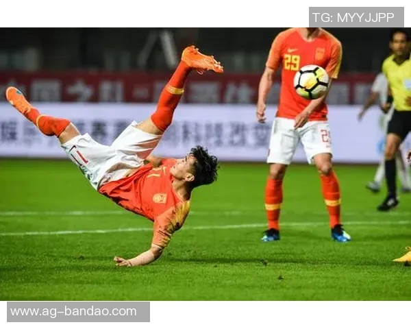 埃奇库姆表现低迷遭遇瓶颈14投仅中3三分球全失仅得7分4板4助