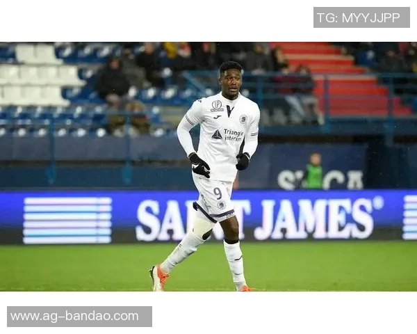 法媒报道阿森纳旧将萨诺戈与中国俱乐部展开谈判寻求新机会